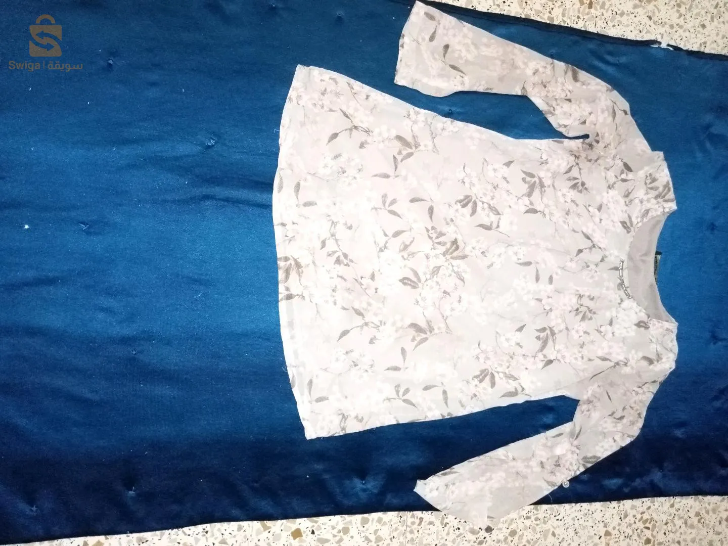 بيع ملابس متنوّعة