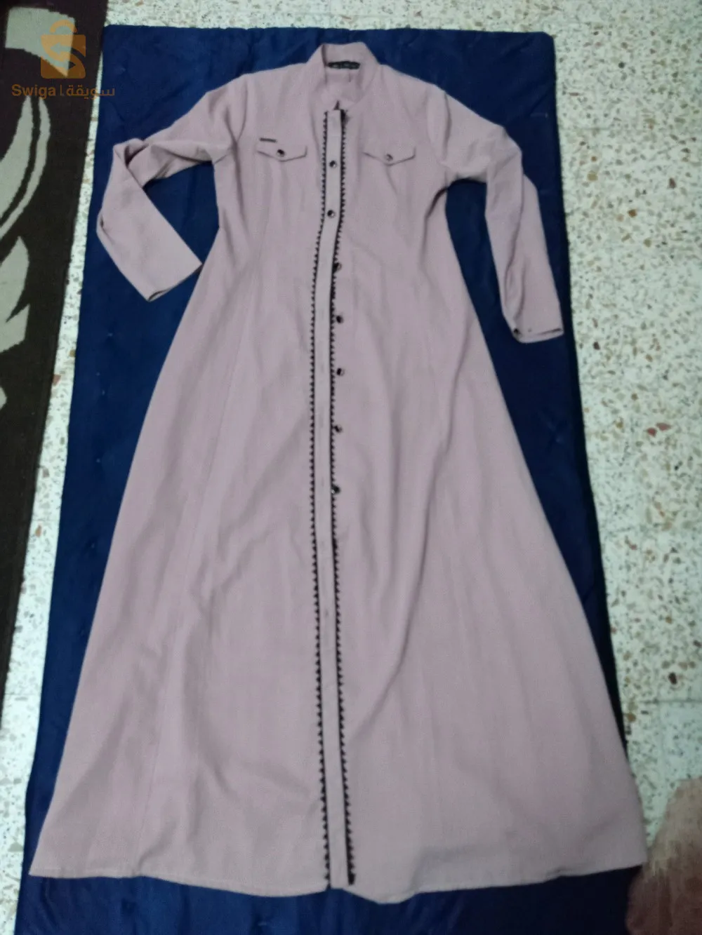 بيع ملابس متنوّعة