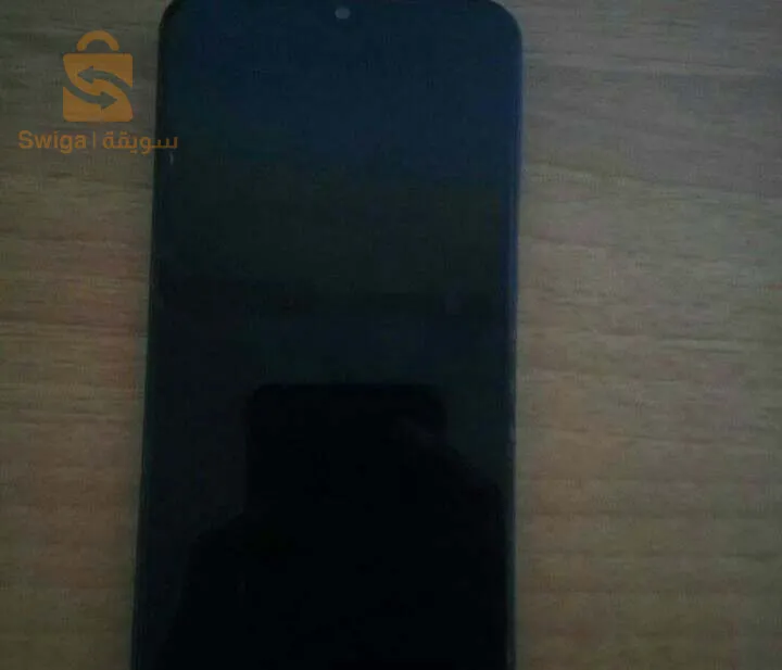 خاوتي كاين تلفون Samsung a 20e فيها كسر صغير لتحت