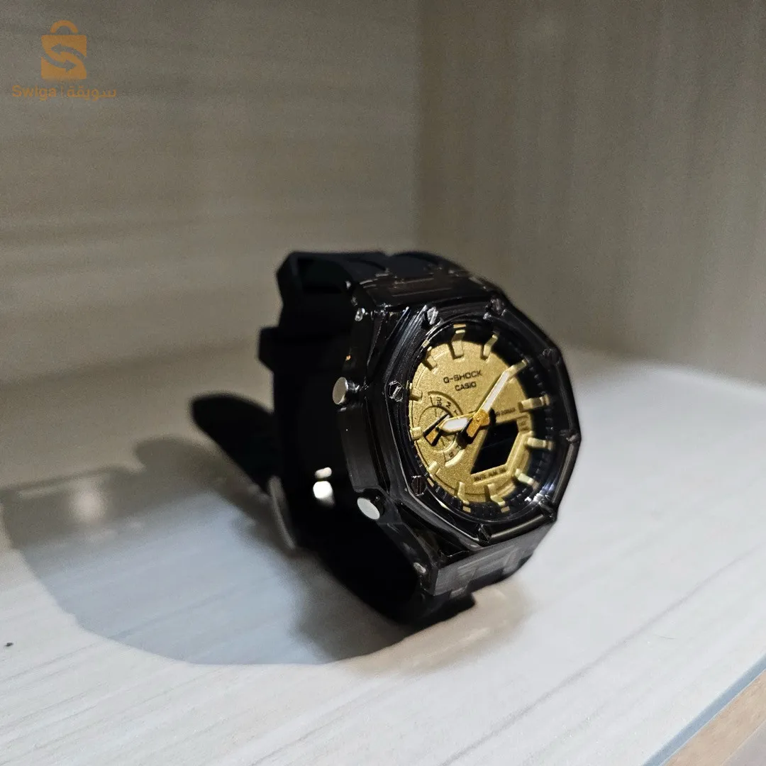 Montre Casio G-Shock bracelet silicone Noir fond doré