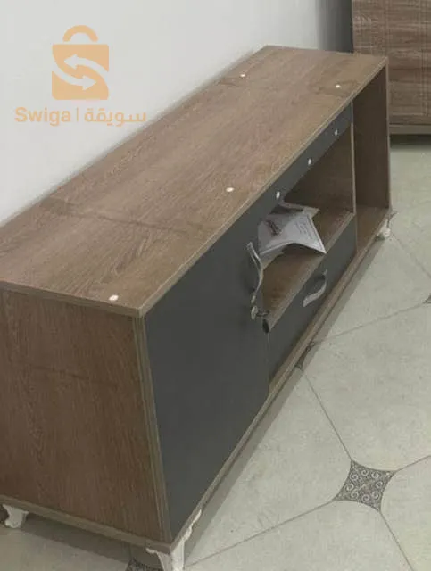 مكاتب وخزائن إدارية