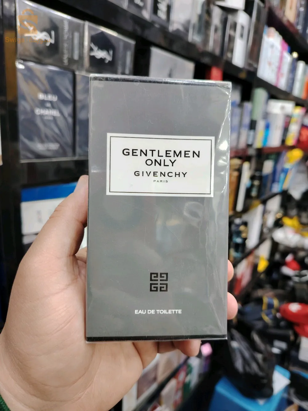 عطور أصلية