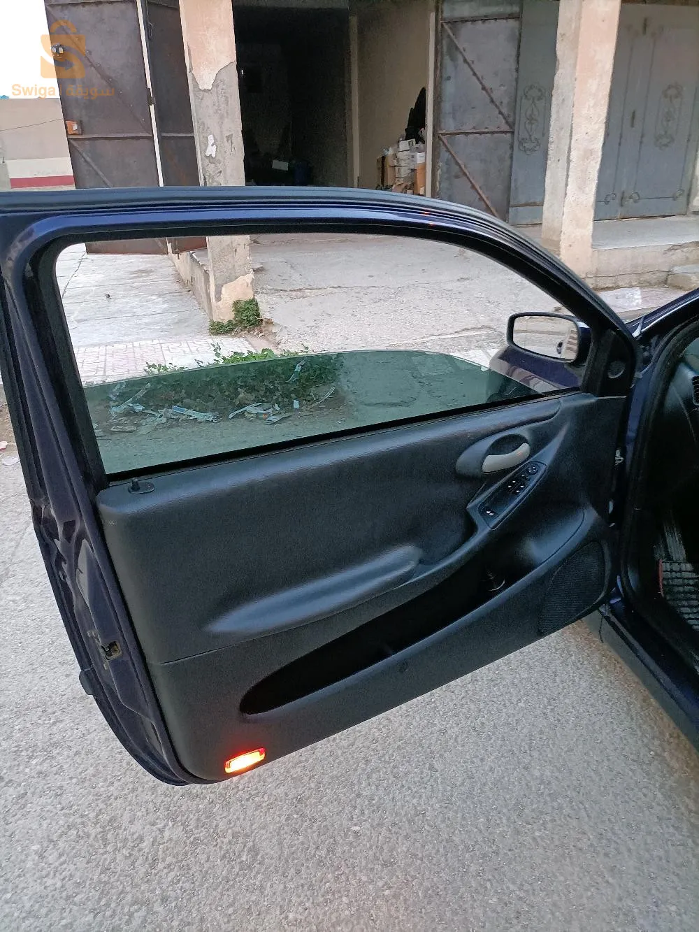 بيع سيارة فئات ستلوا