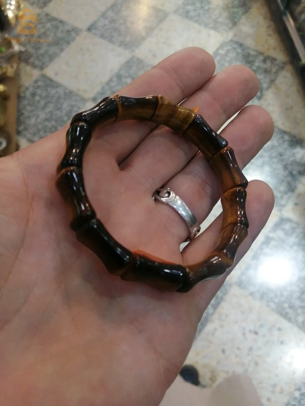 أحجار كريمة