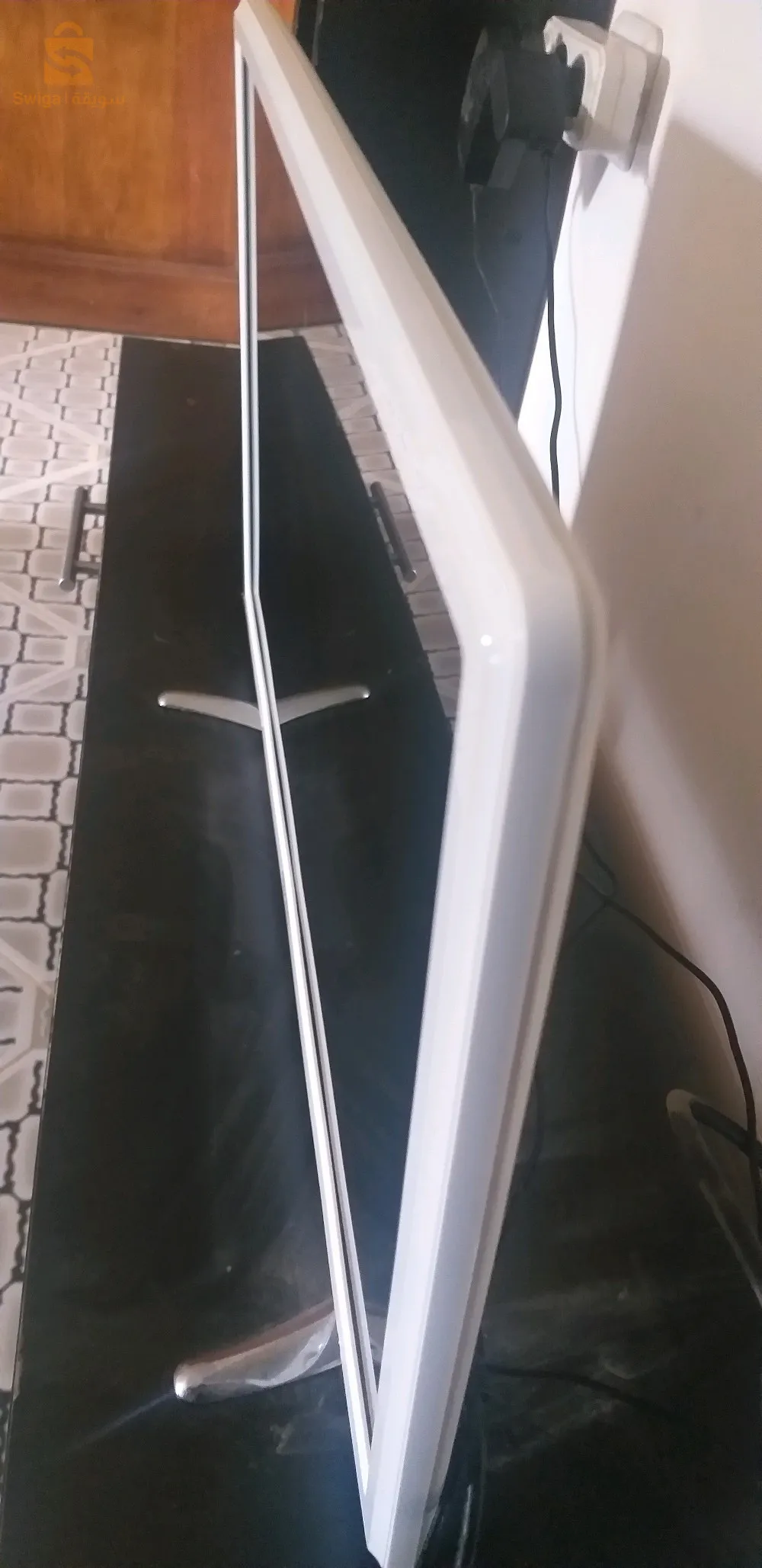 تلفاز من نوع ايريس 24 بوس