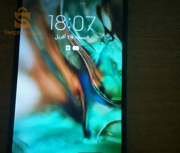 خاوتي كاين تلفون Samsung a 20e فيها كسر صغير لتحت