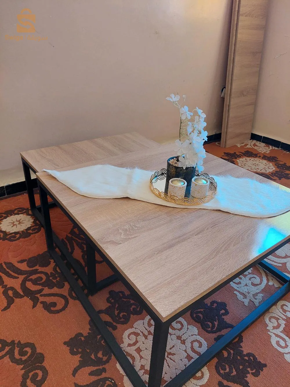 طاولة