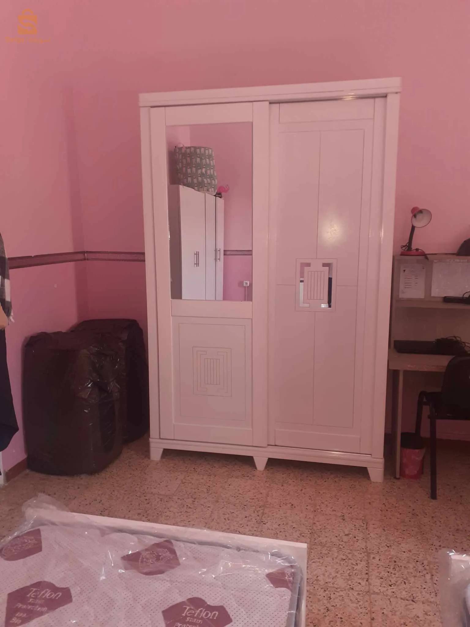 غرف نوم للاطفال خشب احمر من الورشة