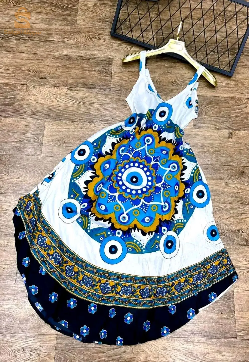 Robe d'été . Qualite de luxe