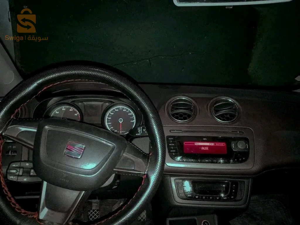 Ibiza fully avec toit ouvrant 2012 ww