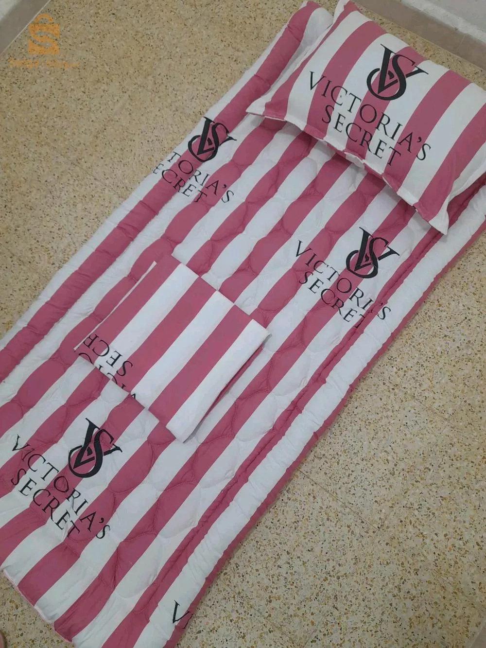 سلااام 
اليوم جبتلكم بساطات معاه درا و غلاف مخدة تاعو 😍
بنوعية قماش قطنية و ولاواط 300غ 😍
يوالمو للcamping ولا حتا تفرشيهم في دارك ✅
بساط فيه 1م/1.90م 
الدرا 1.5م/2.40م 
غلاف مخدة 70/50سم 
للطلب تواصلو على الخاص او على رقم الهاتف0555197863
التوصيل متوفر 58 ولاية ✅✅✅✅