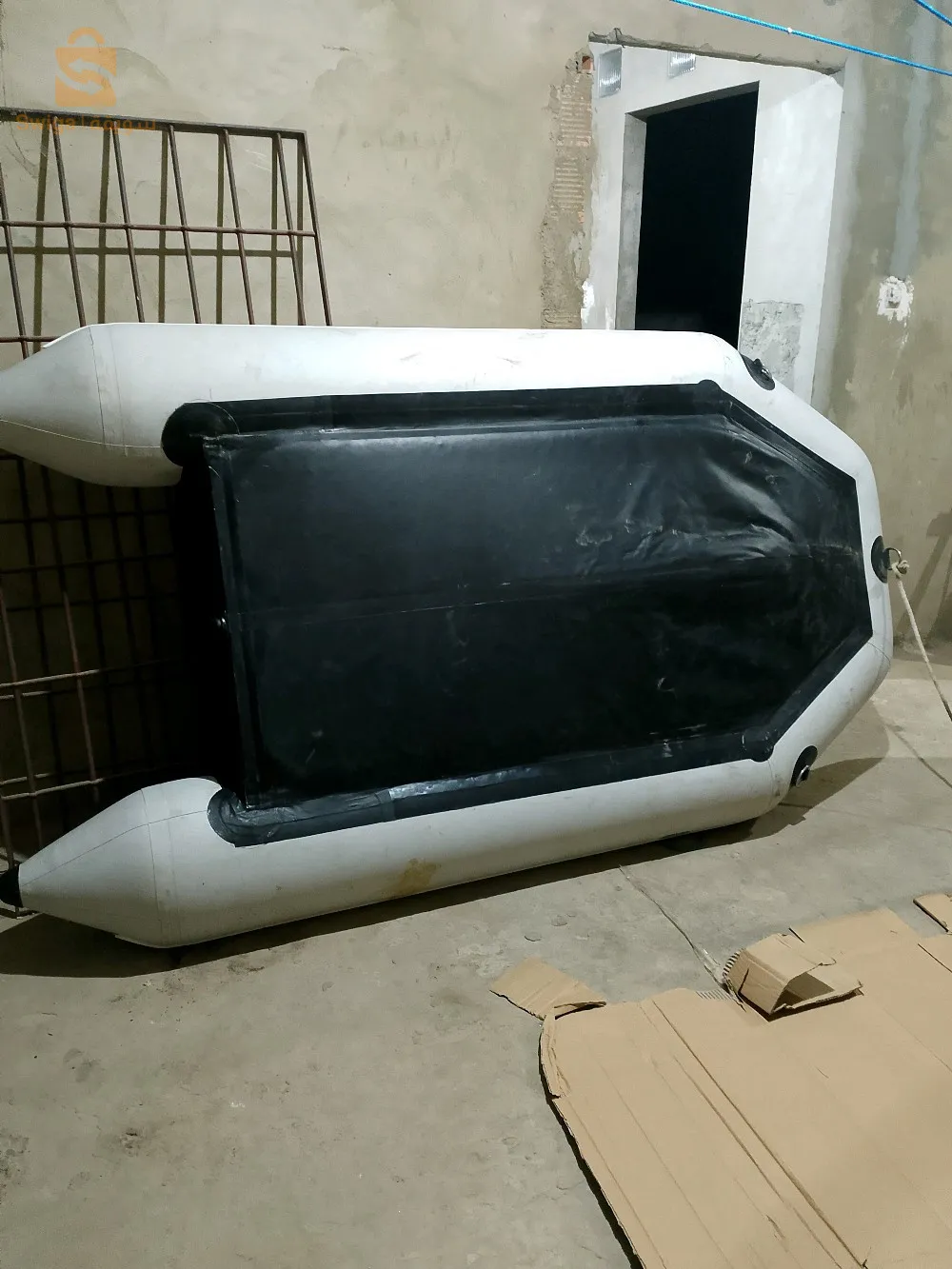 زودياك للبيع بمحرك 0776180230