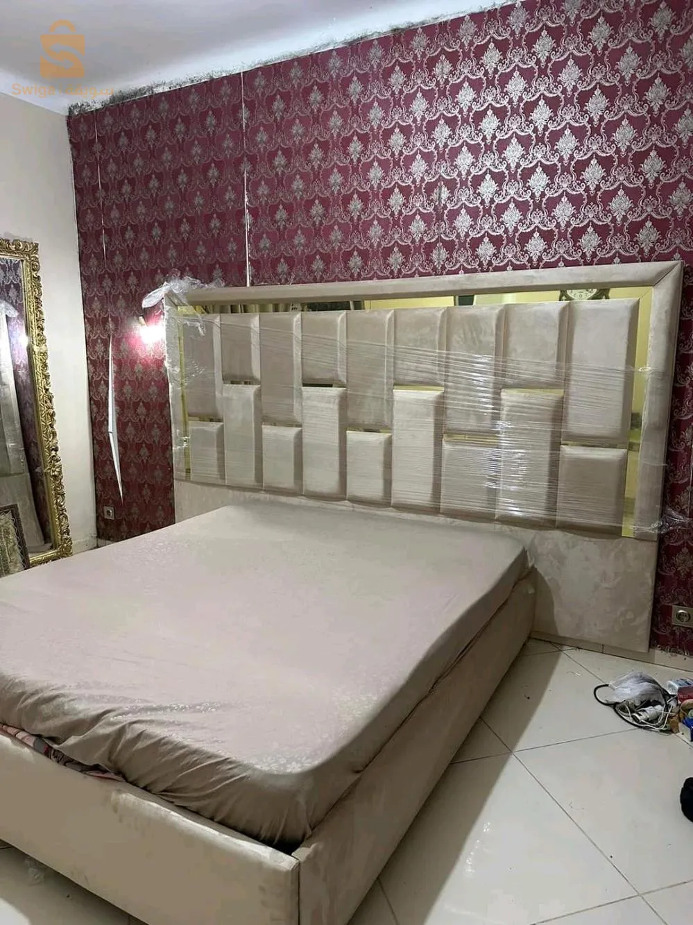 سرير كبيتوني كوفري ميطاليك