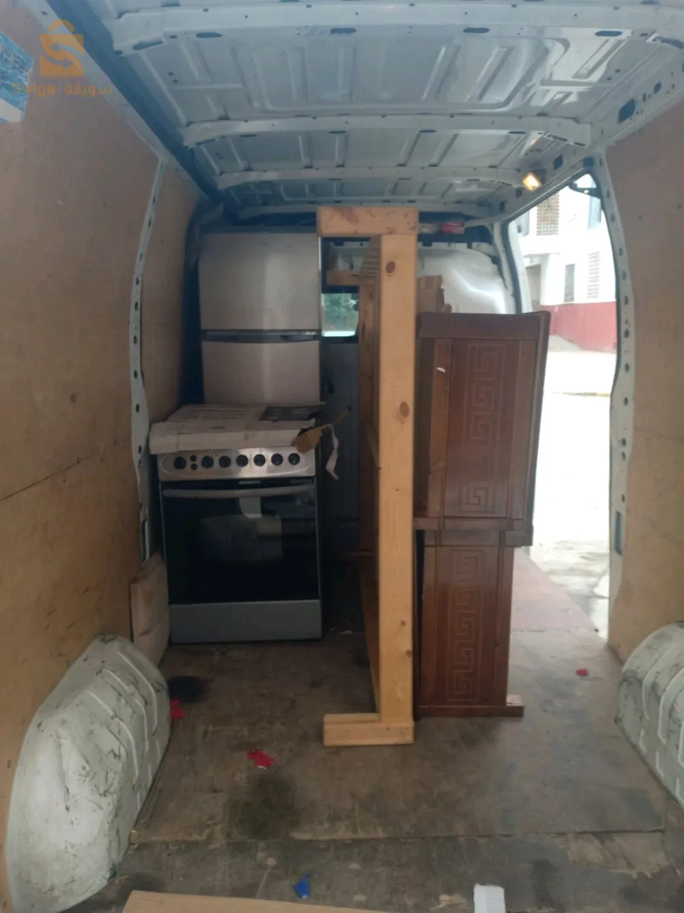 شركة الترحيل و النقل تقدم لكم عدة خدمات للمؤسسات و الفردي