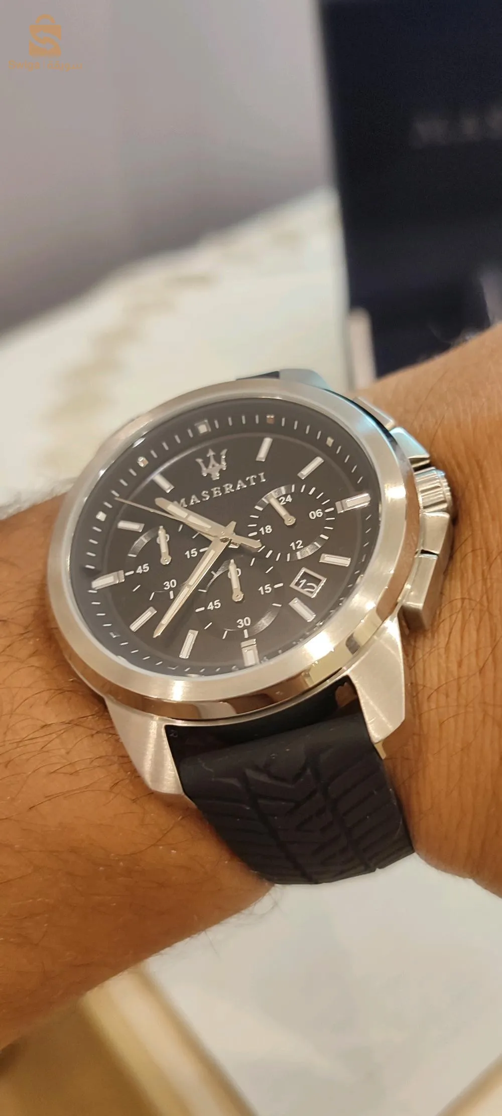ساعات نسائية و رجالية montres pour femme et homme