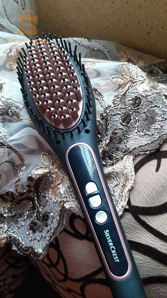 مشط كهربائي 🔌بحالة شبه جديد 10/10الشركة المصنعة Silver crest الحرارة توصل حتى ل 180° 🔥🔥