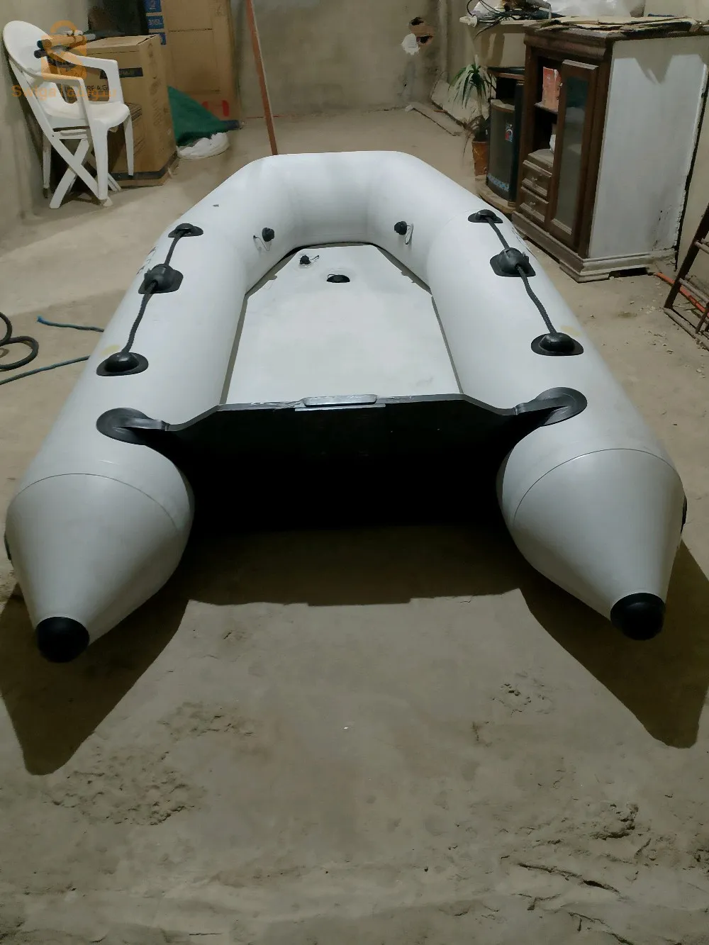 زودياك للبيع بمحرك 0776180230