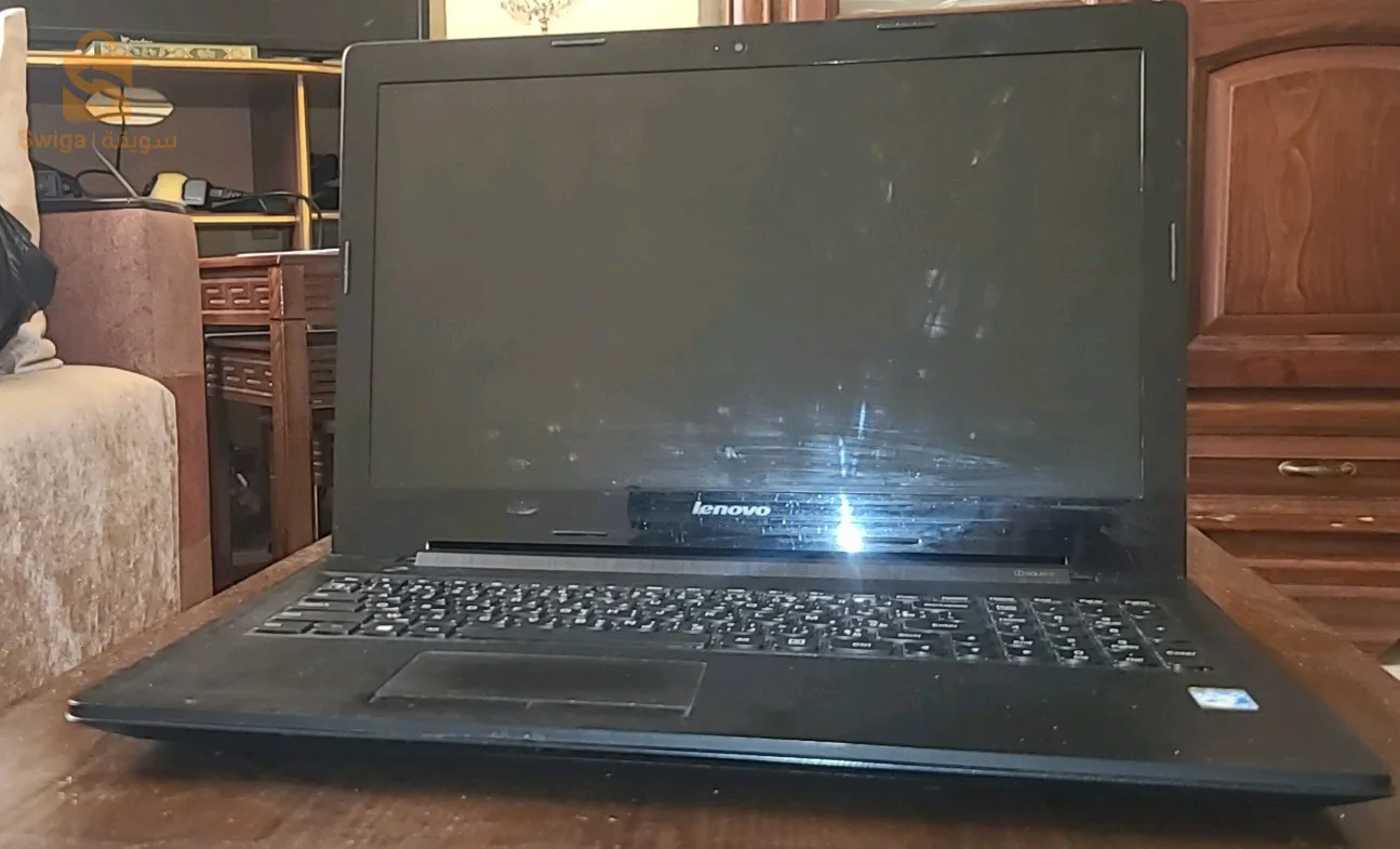 pc portable Lenovo noire Windows 10 pro 4gb ram Procureur intel pentium  
fih kht sghir f la ficheur