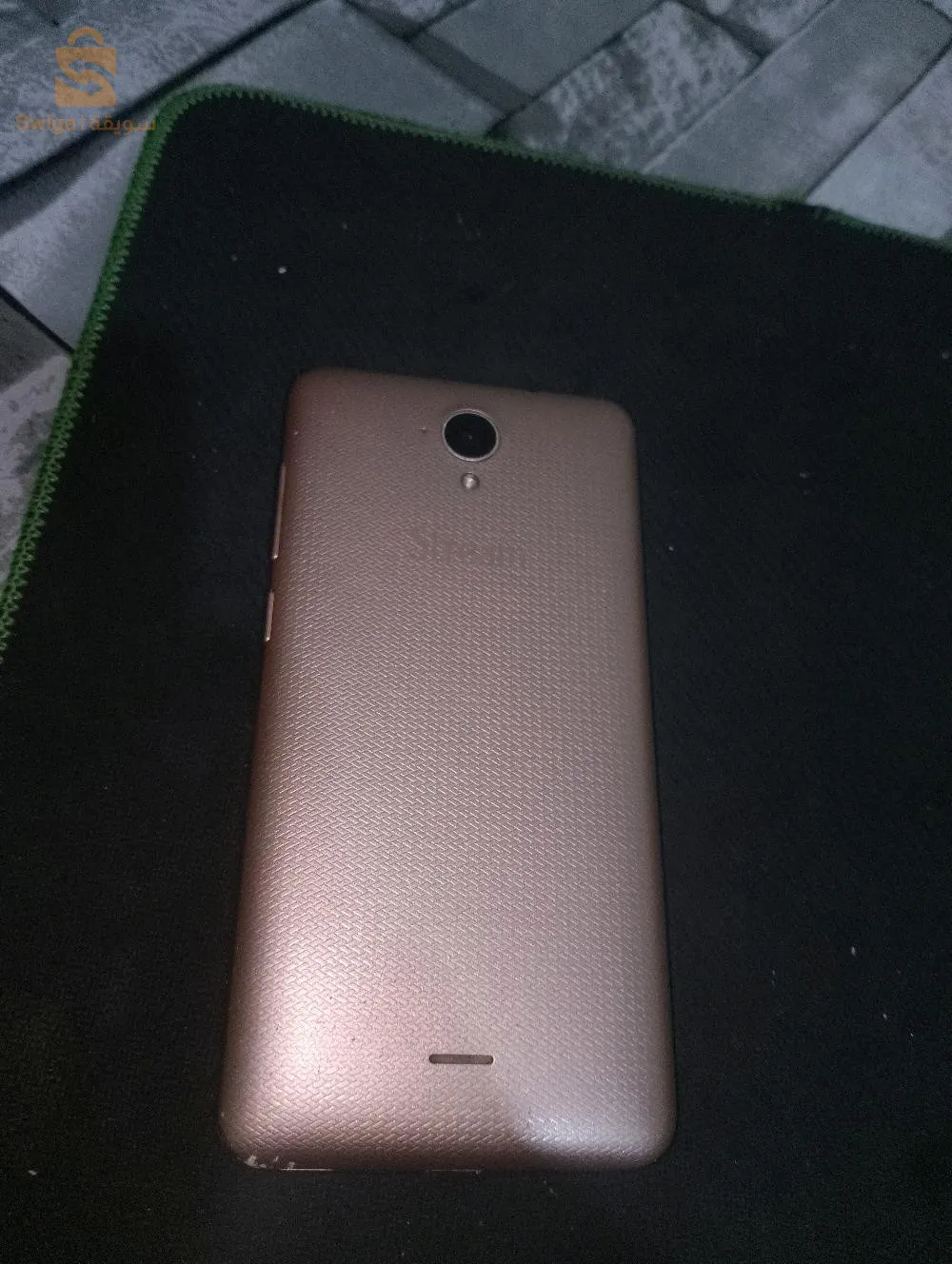 هاتف من نوع stream
فيه بعض التشققات والكسور كما واضح في الصورة
يعمل كل شئ في الهاتف