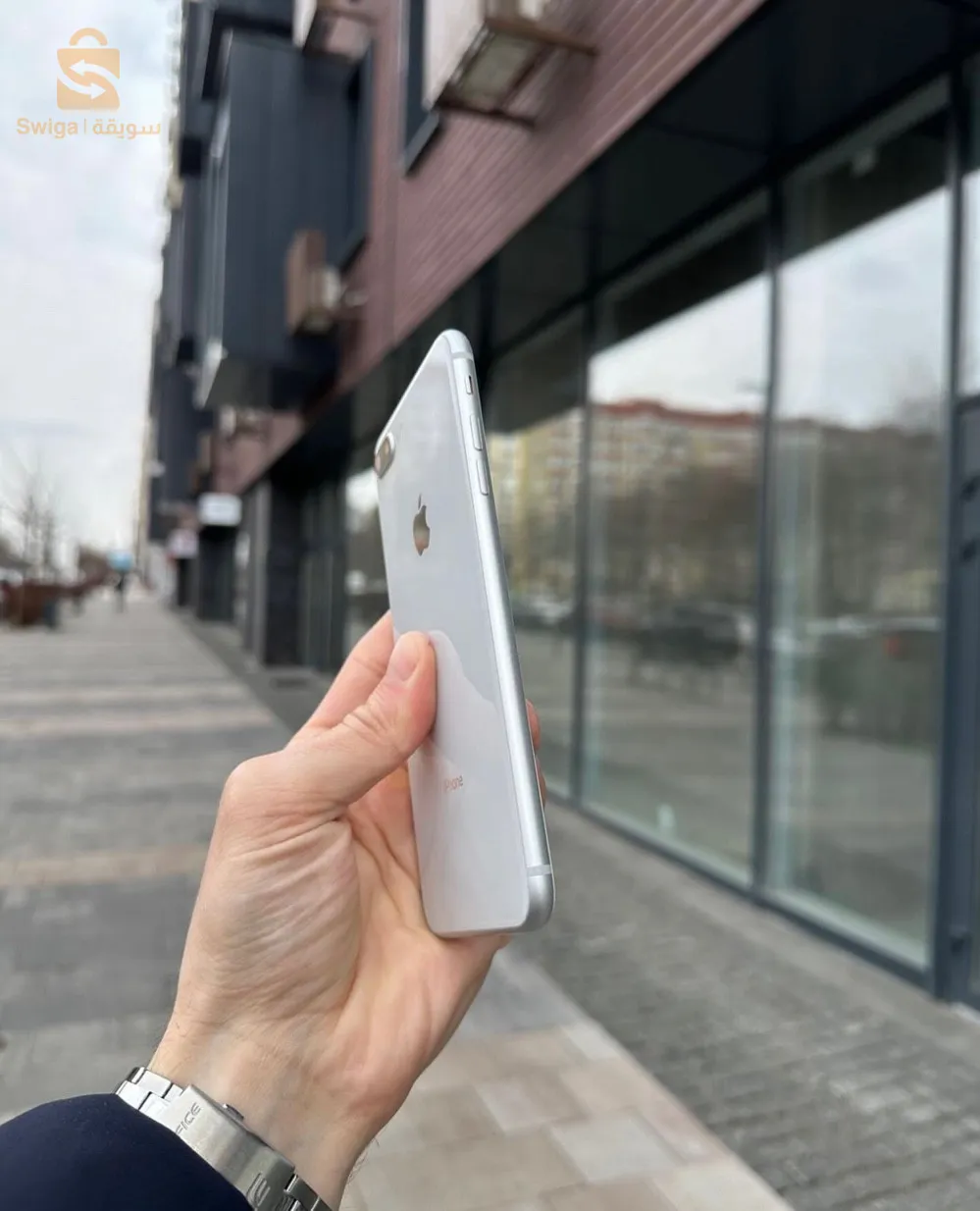 iPhone 8 Plus 
kochi active 
etat 9.5/10 
battery m3awda original 
li ychri mrhba bih