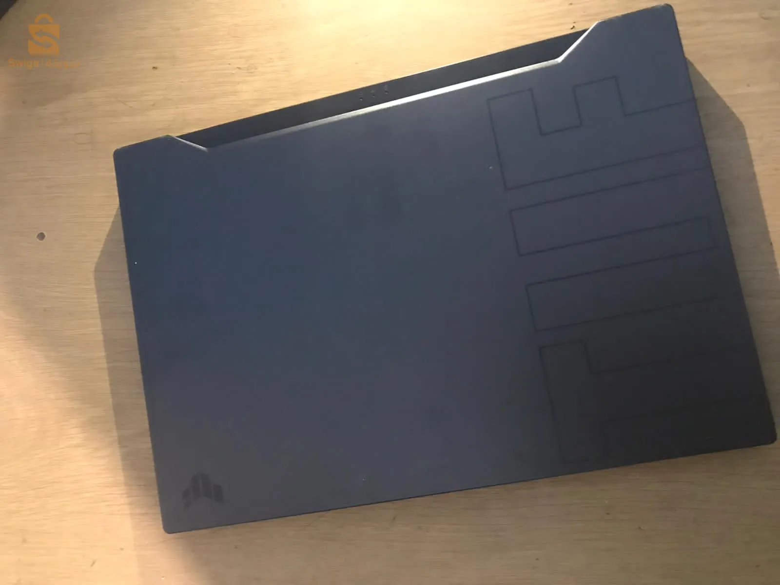 asus حالة ممتازة