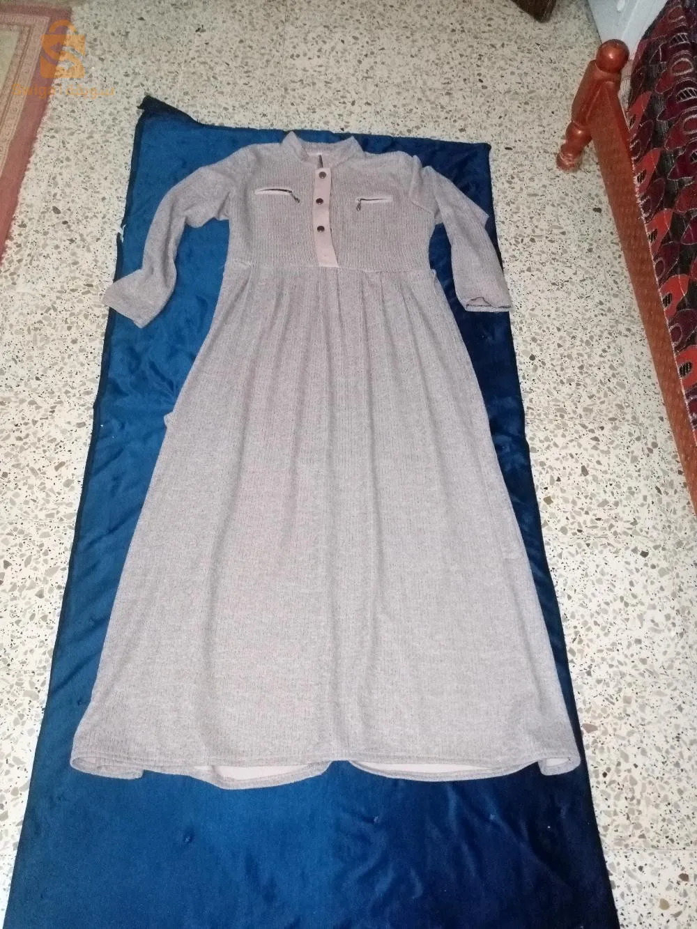 بيع ملابس متنوّعة