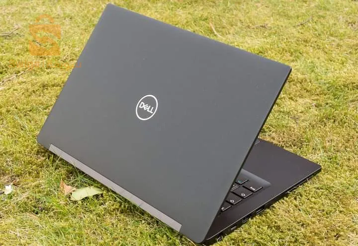 Laptop Dell 7390
