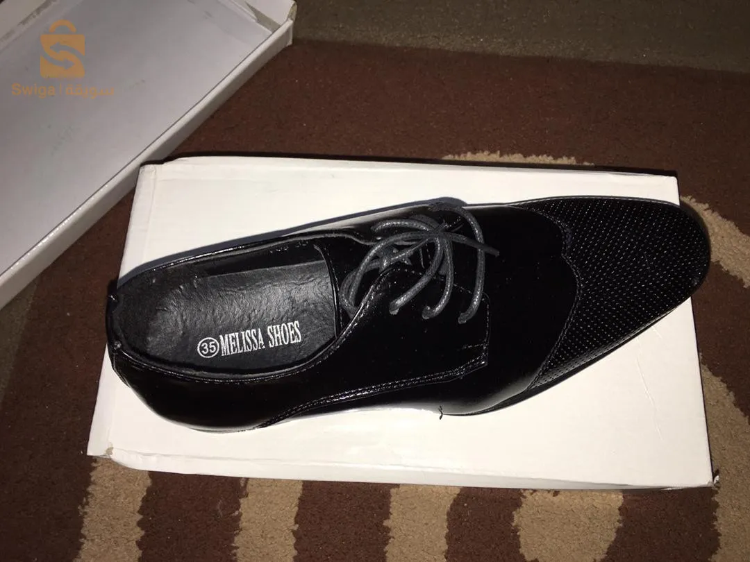 costume homme 10 ans 
+ chaussure classique homme 
pointure35