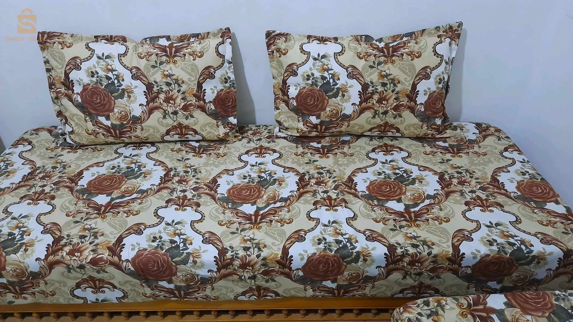 خياطة بالجملة والتجزئة