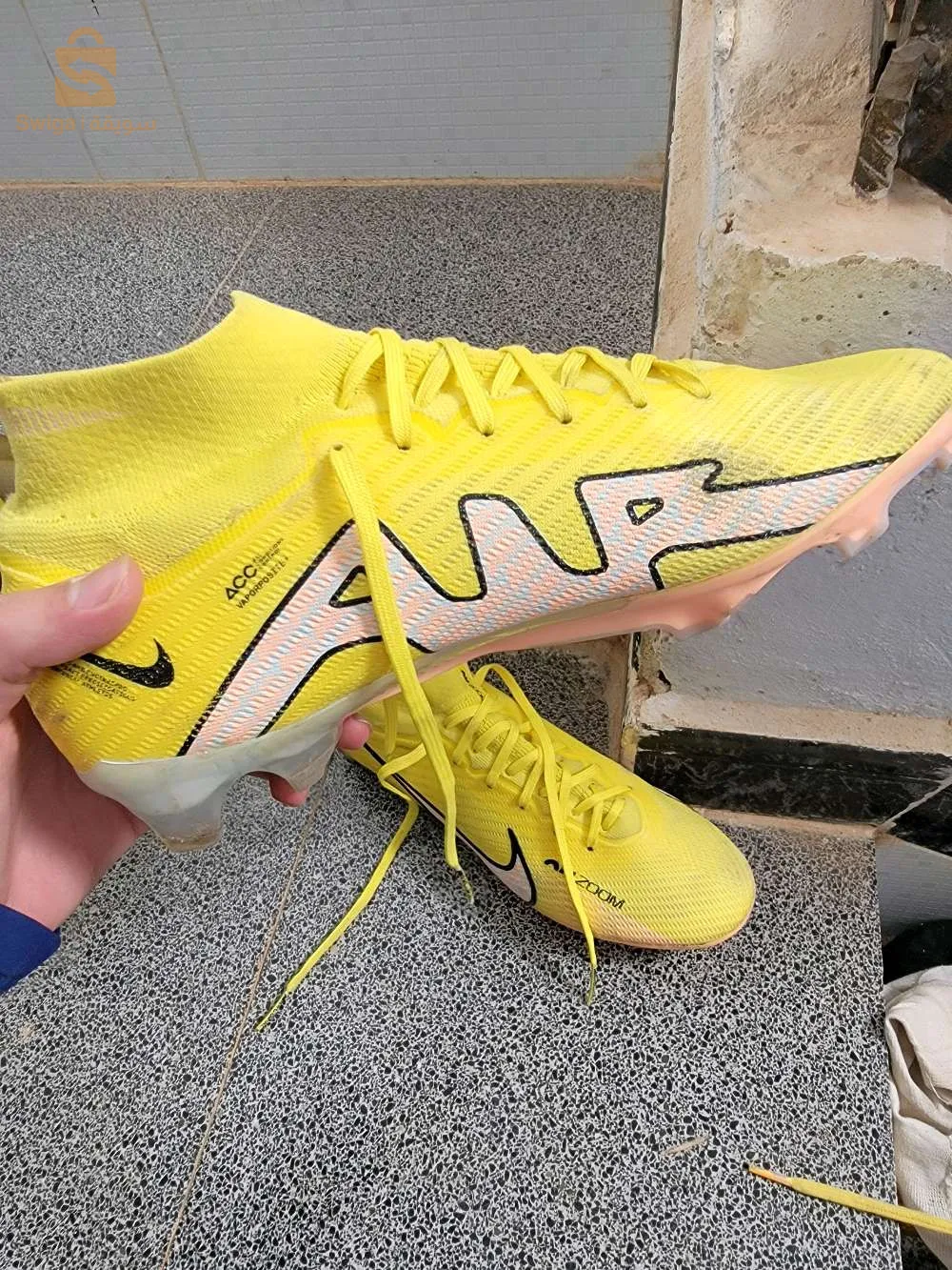 soulier Nike mercurial jeune💛