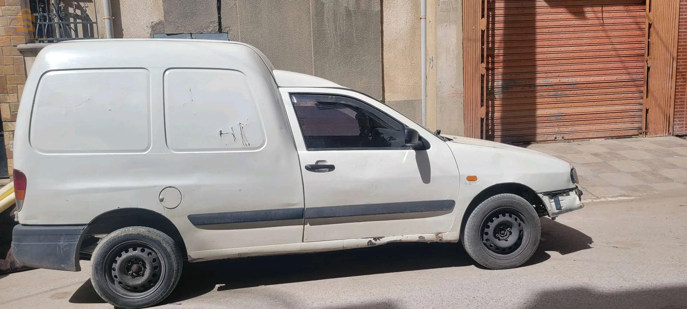 tomobil mli7a tna9as zit