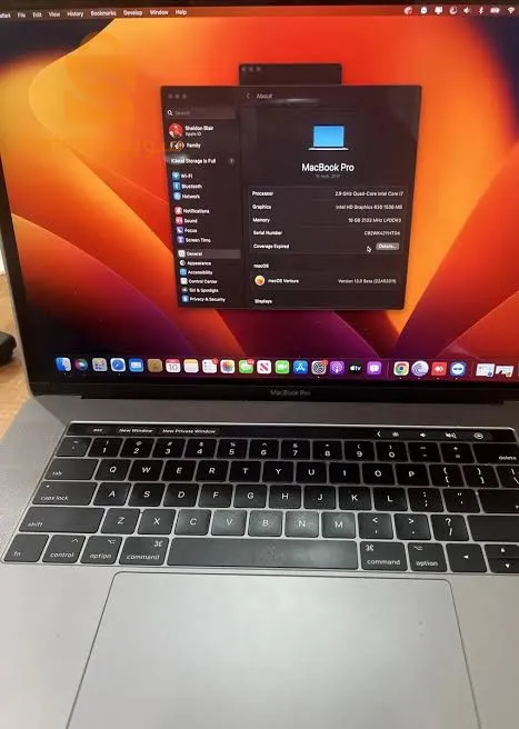 MacBook pro 2017 touche bar 15 inch