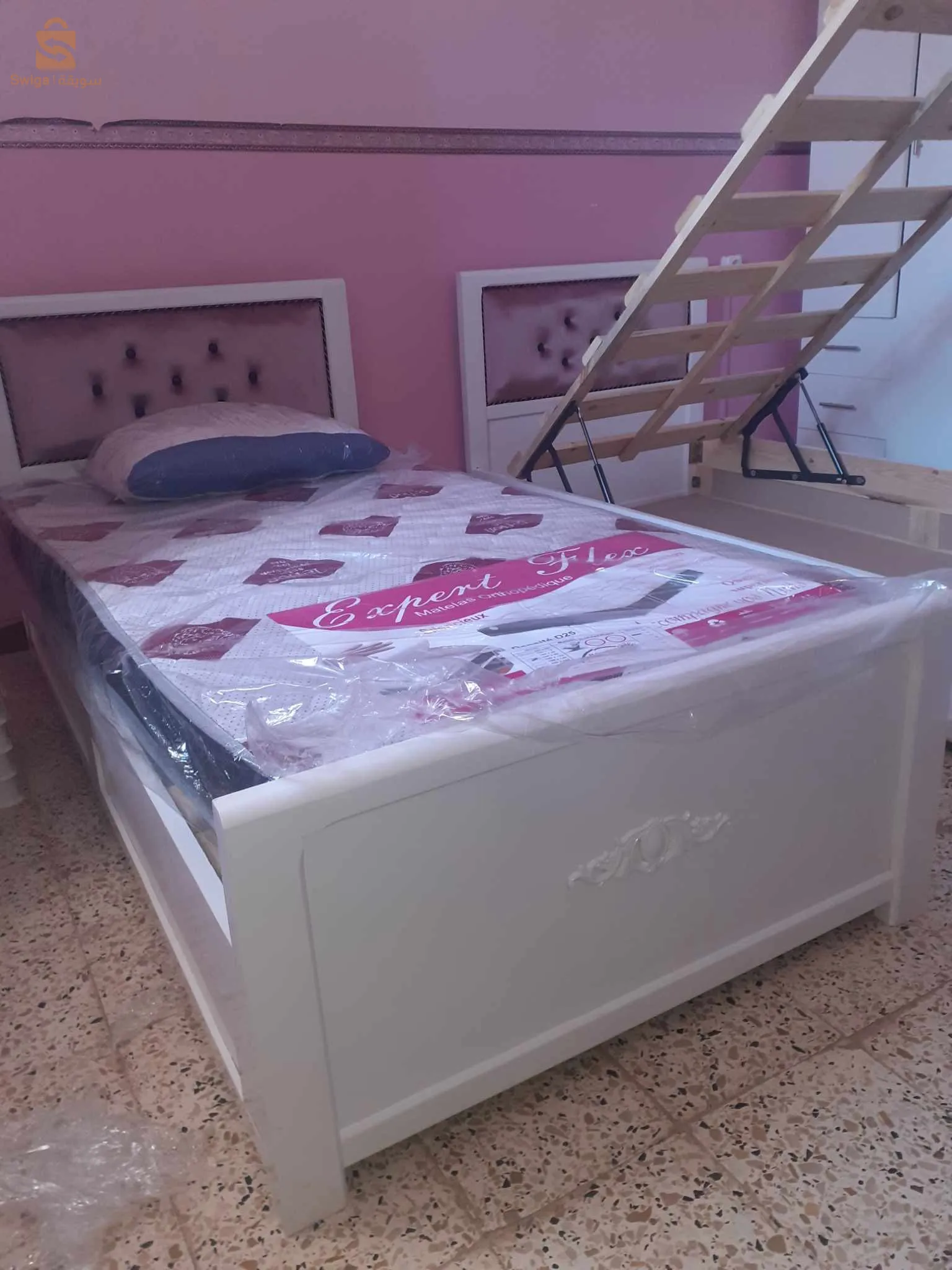 غرف نوم للاطفال خشب احمر من الورشة