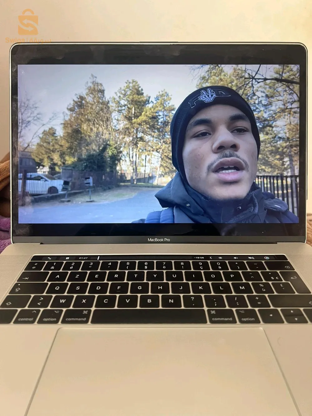 MacBook pro 2017 touche bar 15 inch