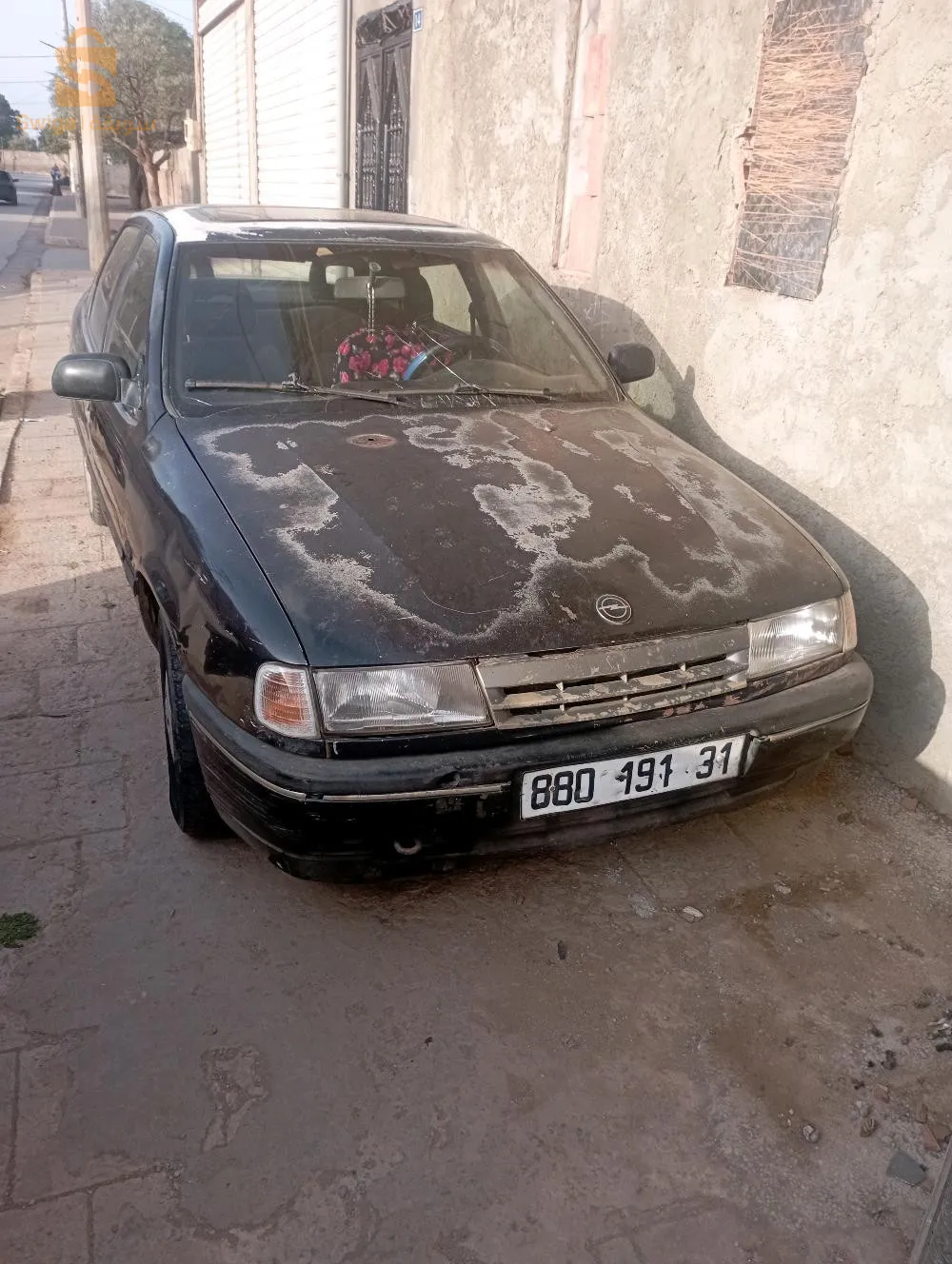 السيارة جيده