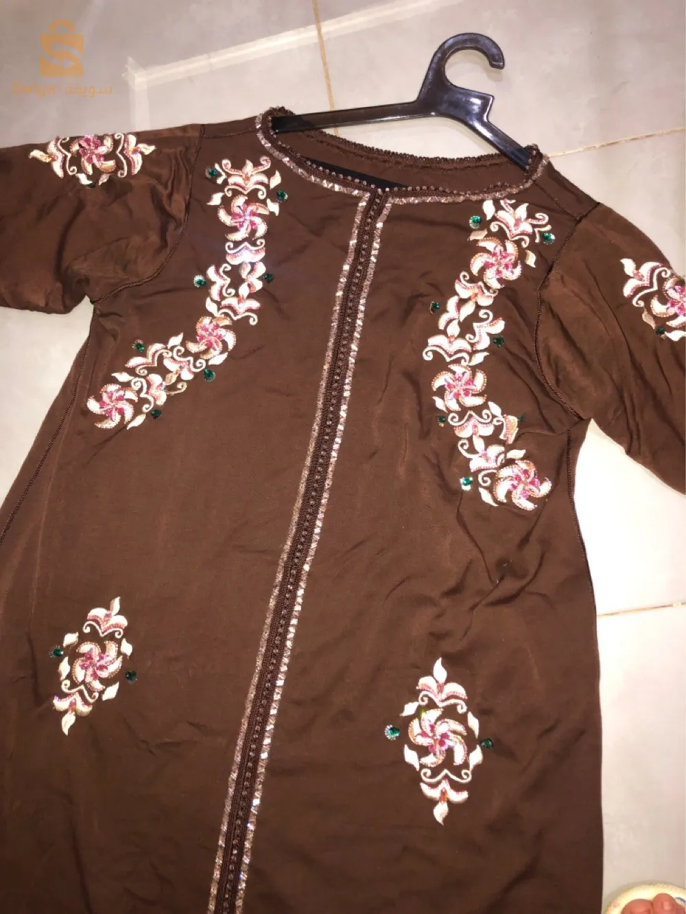 belle couleur marron chocolat