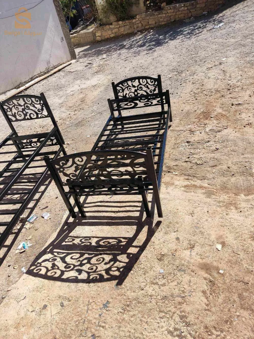 سرير حديدي