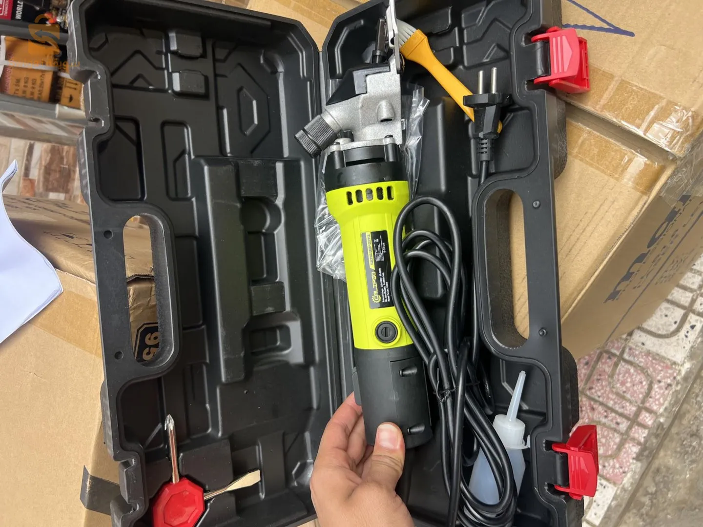 آلة حلاقة الكباش