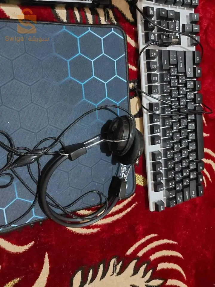 كمبيوتر للبيع