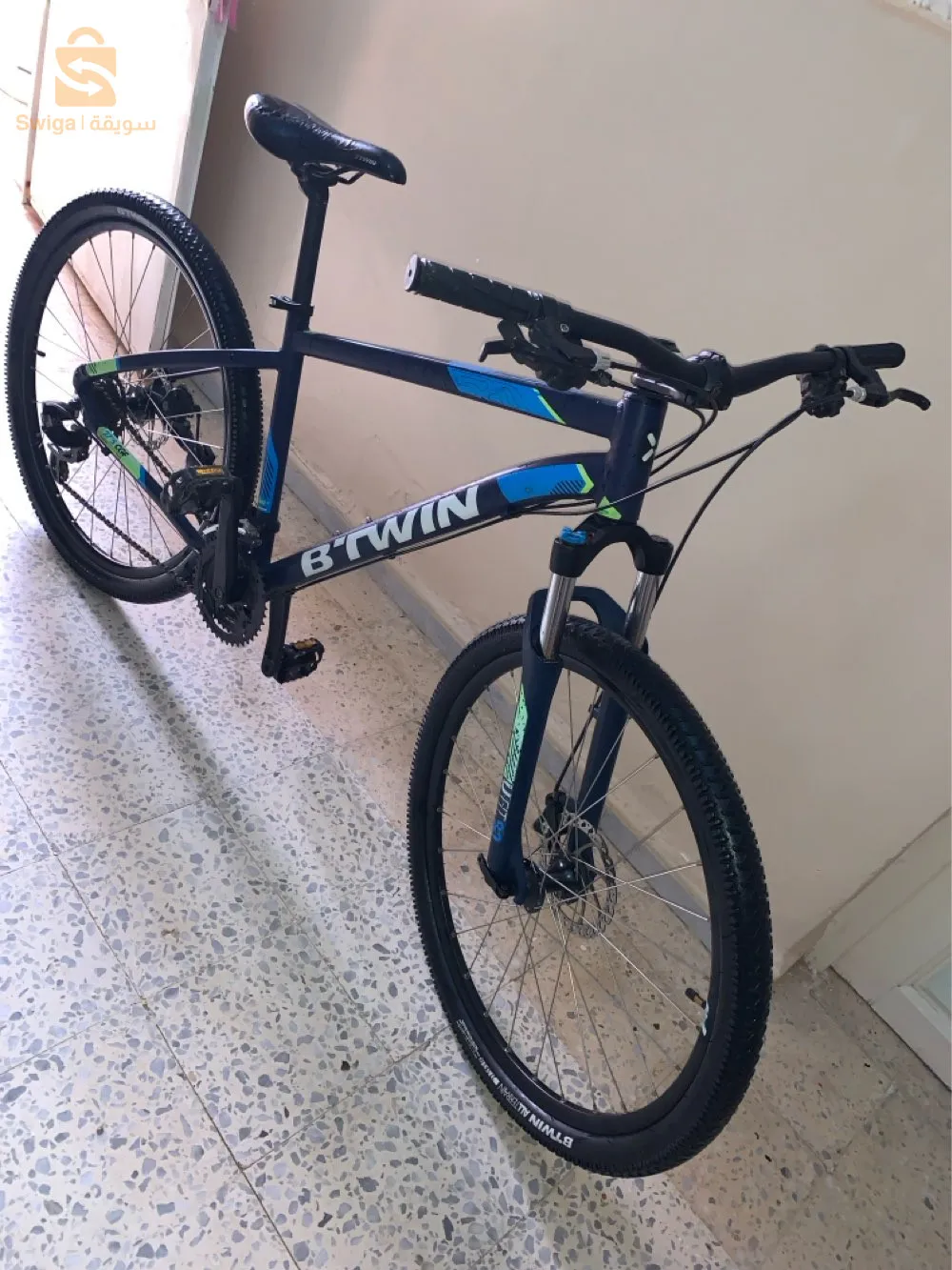 B,TWIN 520