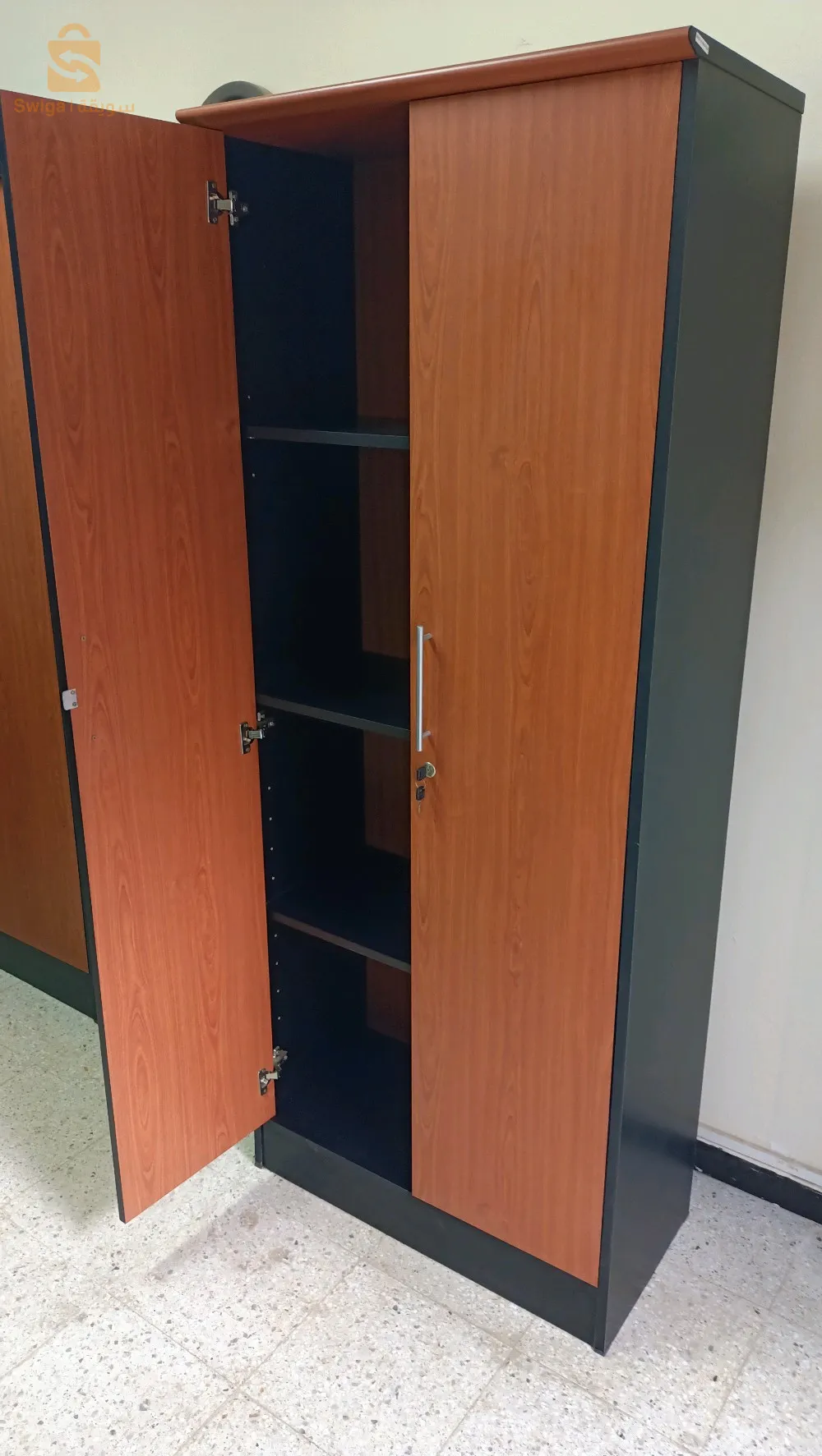 bureaux armoire chaise