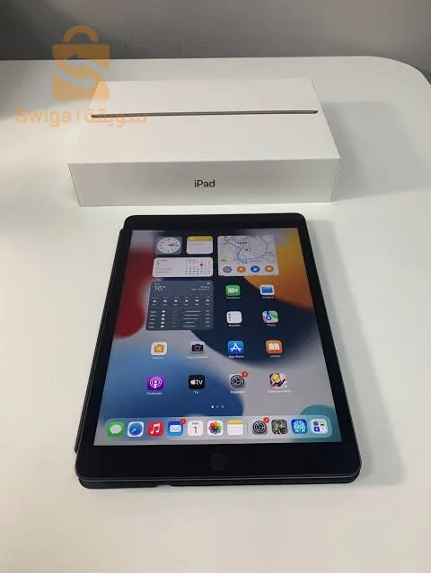 ipad 9 avec la boîte chargeur batterie 100% marché 1mois avec support alimentation original
