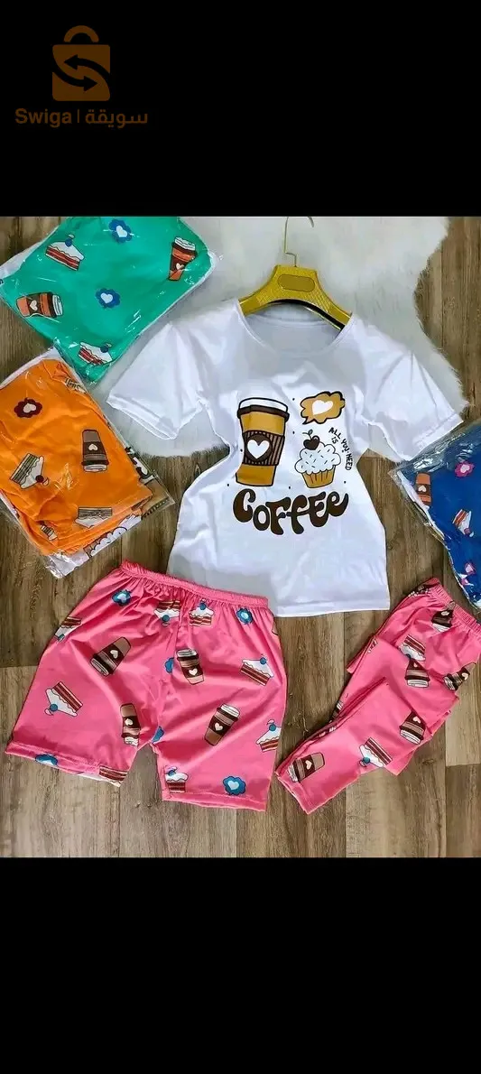 ملابس نسائية