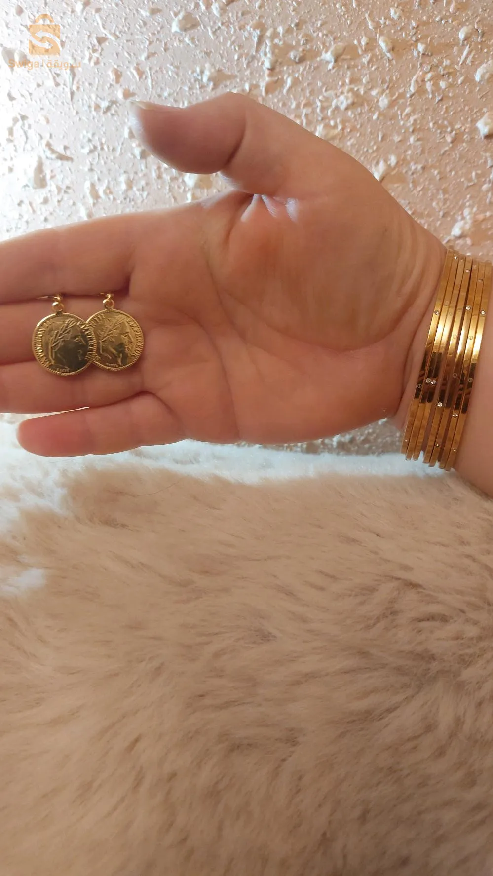 rad du cou et boucles d'oreilles