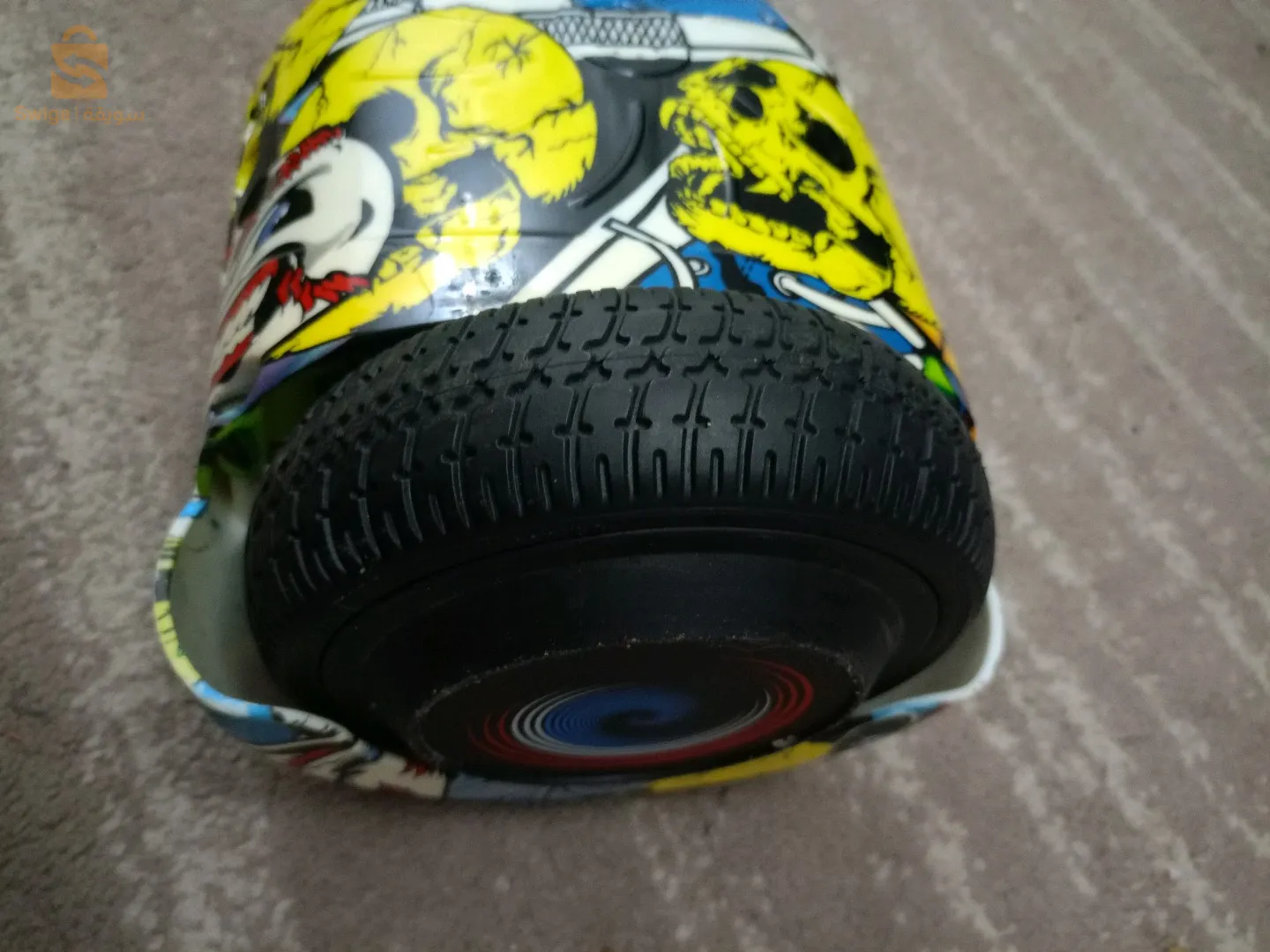 الخروب الضريح