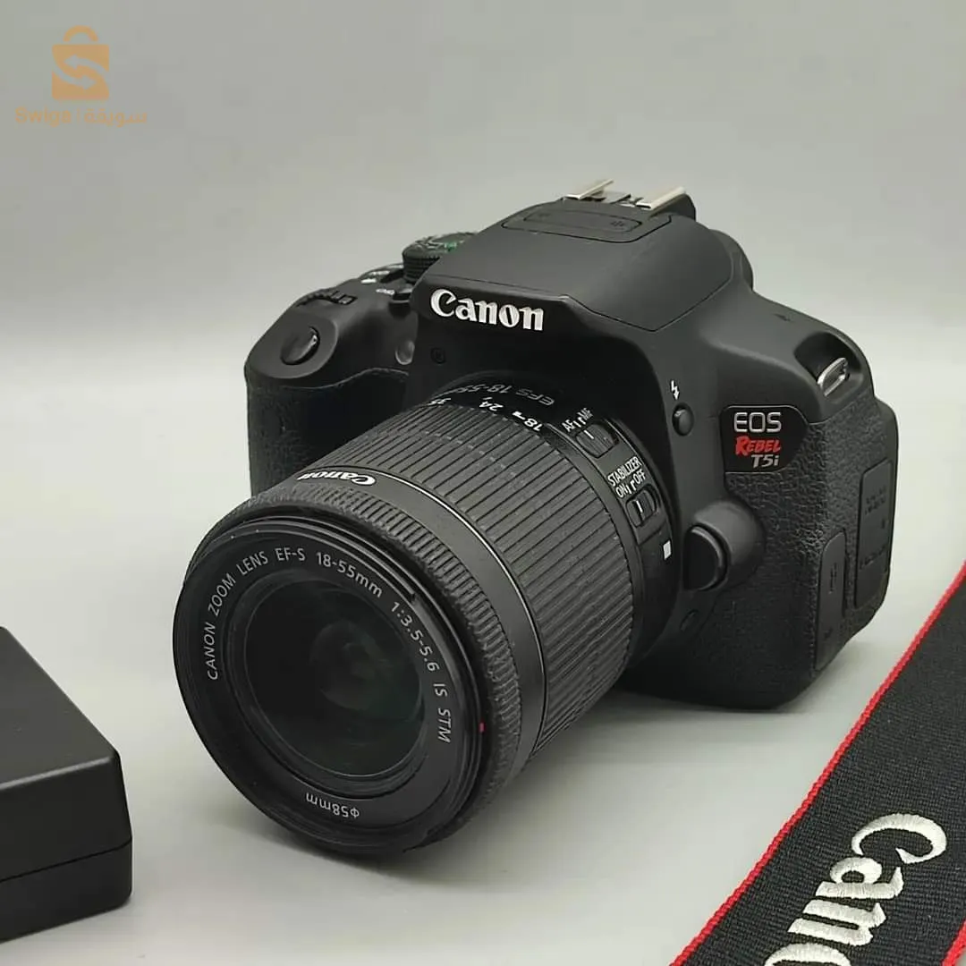 Canon T5i **700D** Lens 18-55 STM excellente Etat 💯