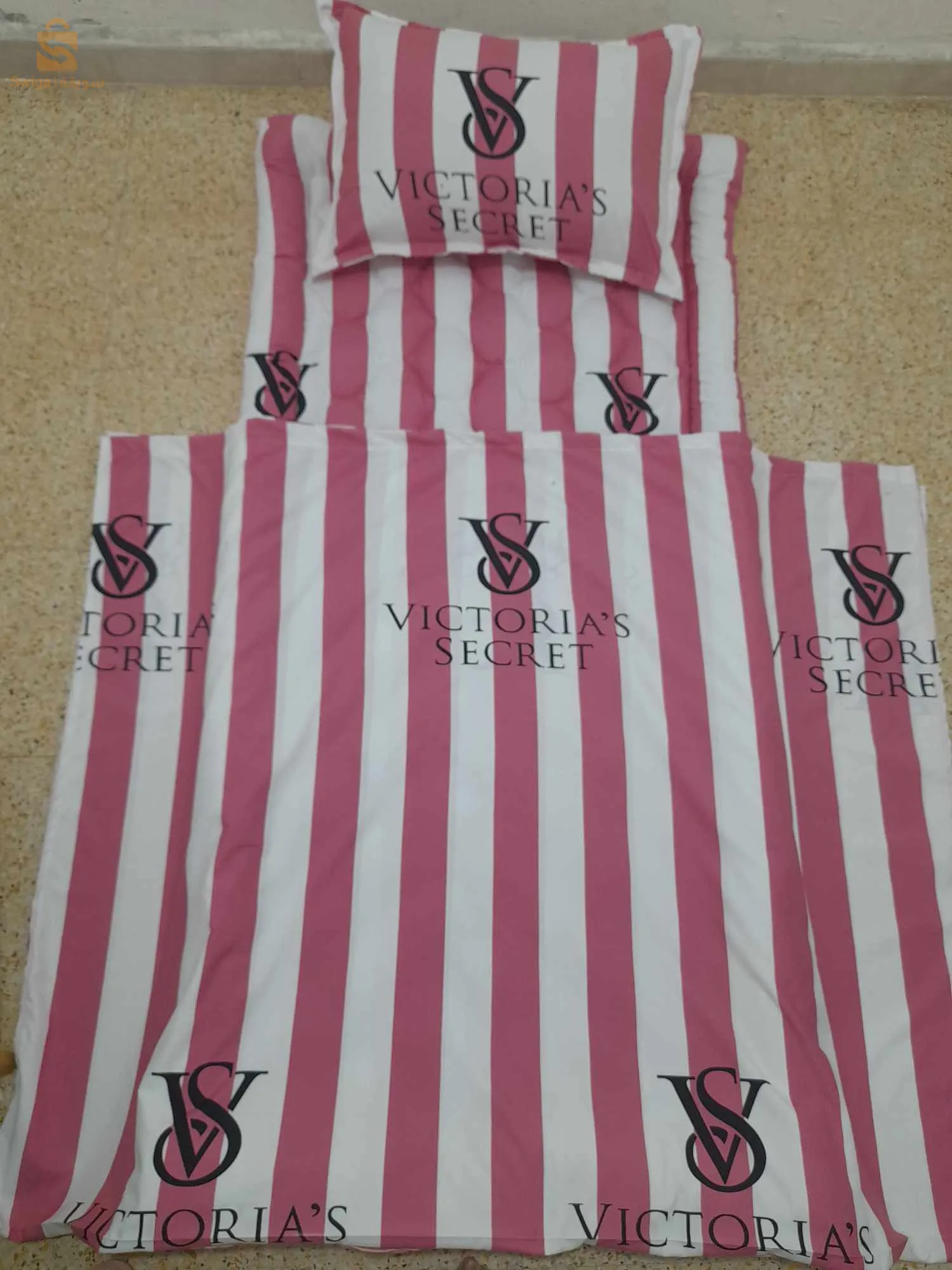 سلااام 
اليوم جبتلكم بساطات معاه درا و غلاف مخدة تاعو 😍
بنوعية قماش قطنية و ولاواط 300غ 😍
يوالمو للcamping ولا حتا تفرشيهم في دارك ✅
بساط فيه 1م/1.90م 
الدرا 1.5م/2.40م 
غلاف مخدة 70/50سم 
للطلب تواصلو على الخاص او على رقم الهاتف0555197863
التوصيل متوفر 58 ولاية ✅✅✅✅