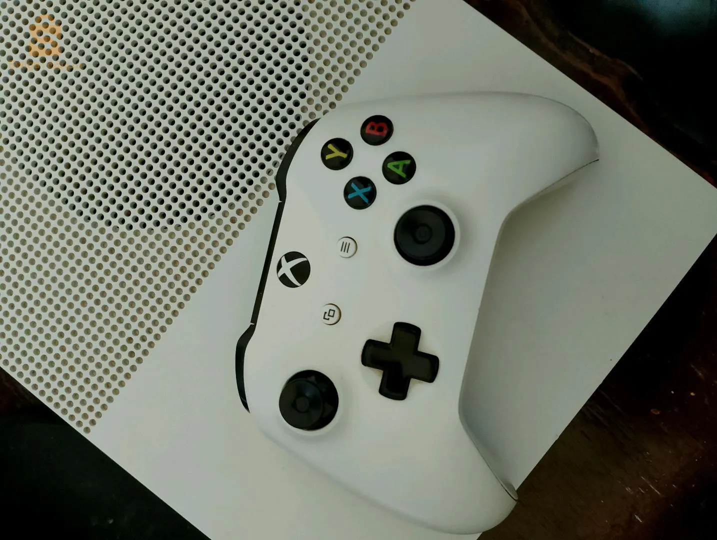 للبيع حاجا نقية ويمشي مليح