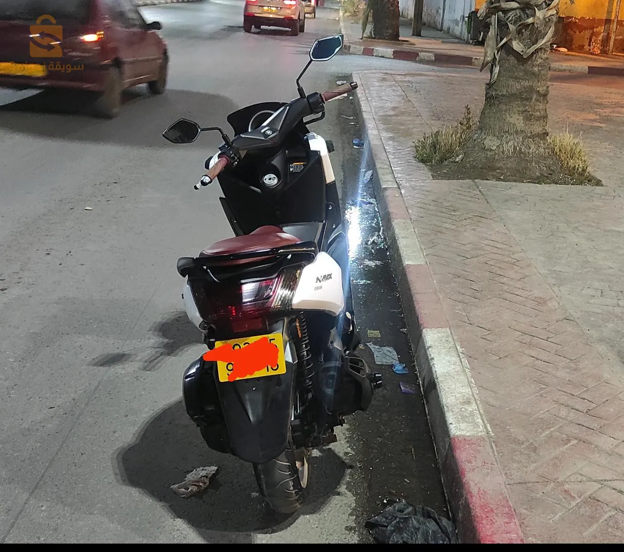 MOTO YAMAHA N MAX