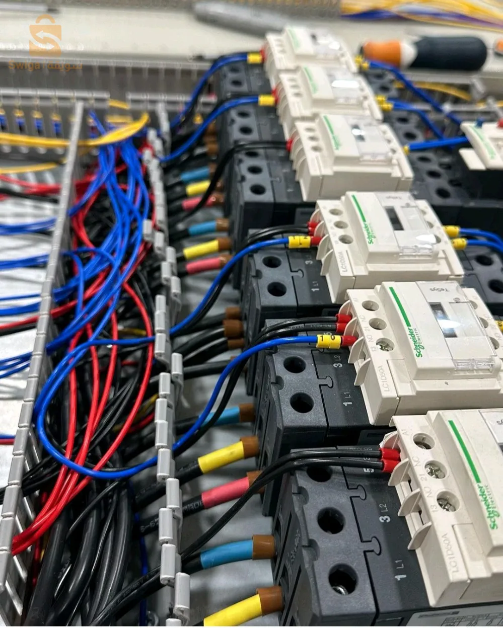 heuraoua alger lounis Electrique